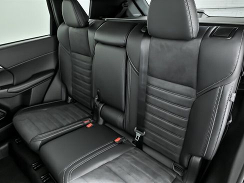 New 2026 Mitsubishi Outlander SE AWD/4WD image 16