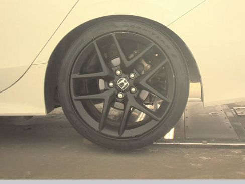 Used 2022 Honda Civic Sport image 12