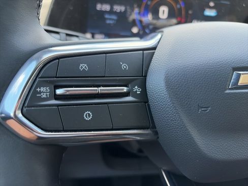 Used 2026 Chevrolet Equinox LT FWD image 18