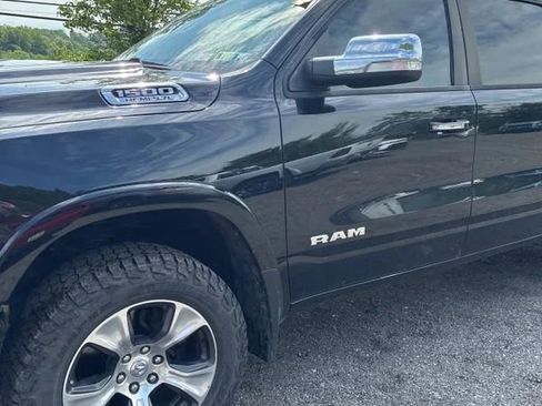 Used 2019 RAM 1500 Laramie AWD/4WD image 2