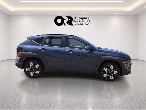 Used 2024 Hyundai Kona SEL FWD image 6