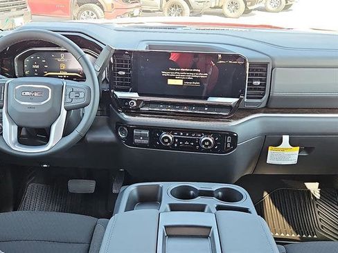 New 2026 GMC Sierra 1500 Elevation image 11