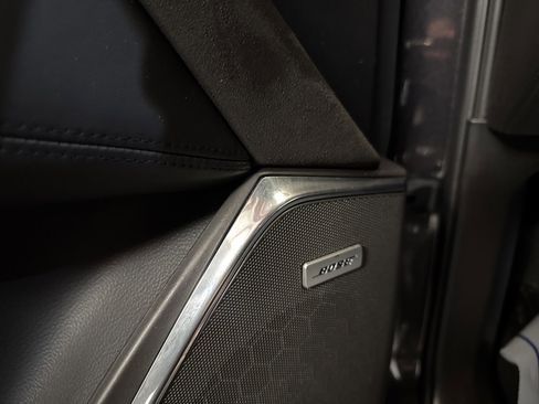 Used 2017 Cadillac Escalade ESV Platinum image 10