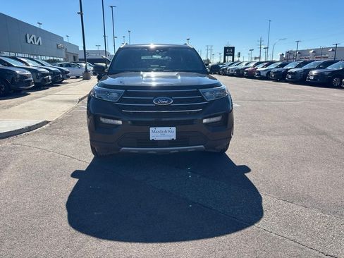 Used 2020 Ford Explorer XLT w/ Equipment Group 202A AWD/4WD image 2