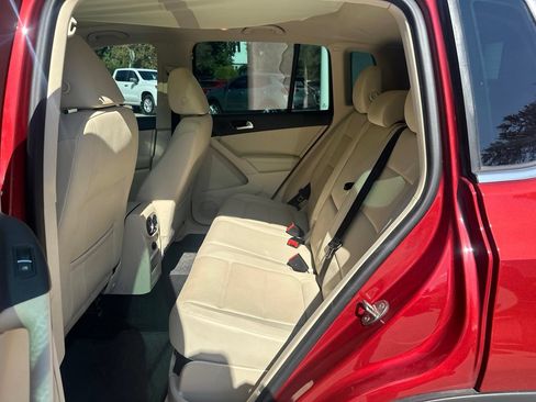 Used 2016 Volkswagen Tiguan SE FWD image 23