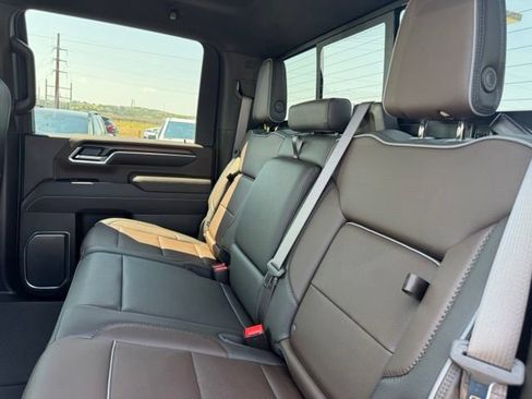 Used 2026 GMC Sierra 3500 Denali AWD/4WD image 24