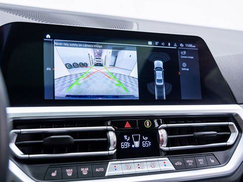 Certified 2022 BMW 330i xDrive Sedan w/ M Sport Package image 25