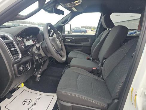 Used 2025 RAM 2500 Big Horn image 6