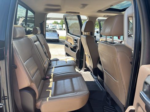 Used 2018 GMC Sierra 2500 Denali w/ Duramax Plus Package AWD/4WD image 20