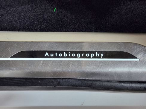 Used 2023 Land Rover Range Rover Long Wheelbase Autobiography AWD/4WD image 46