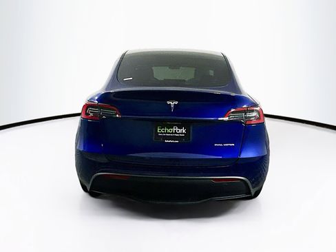 Used 2022 Tesla Model Y Long Range image 7