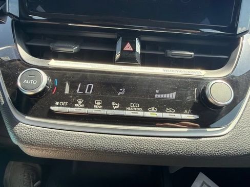 Used 2024 Toyota Corolla LE FWD image 25