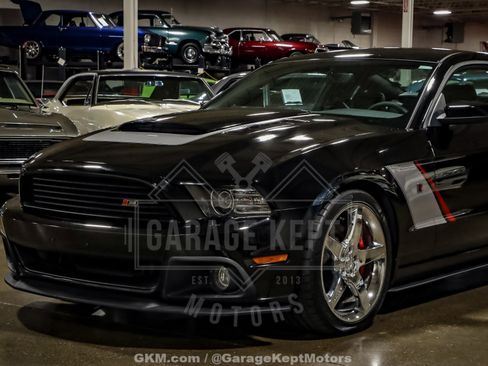 Used 2013 Ford Mustang GT Premium RWD image 23