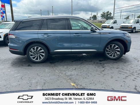 Used 2025 Lincoln Aviator w/ Premium Package w/ Equipment Group 101A AWD/4WD image 6