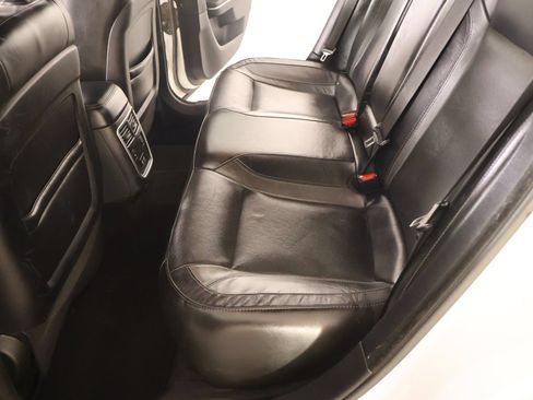 Used 2022 Dodge Charger SXT w/ Leather Interior Group RWD image 12