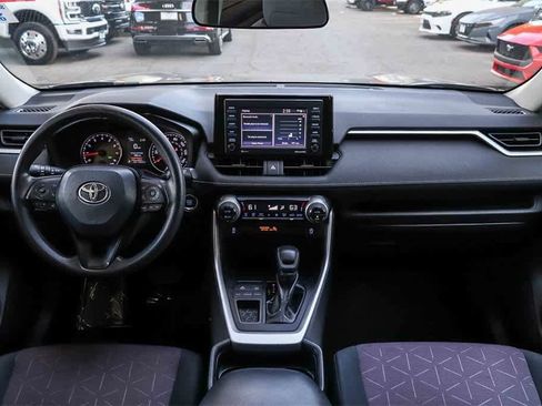 Used 2020 Toyota RAV4 XLE w/ Carpet Mat Package image 12