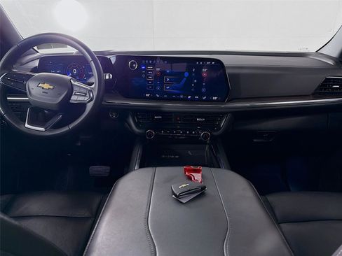 Used 2025 Chevrolet Tahoe LT image 23