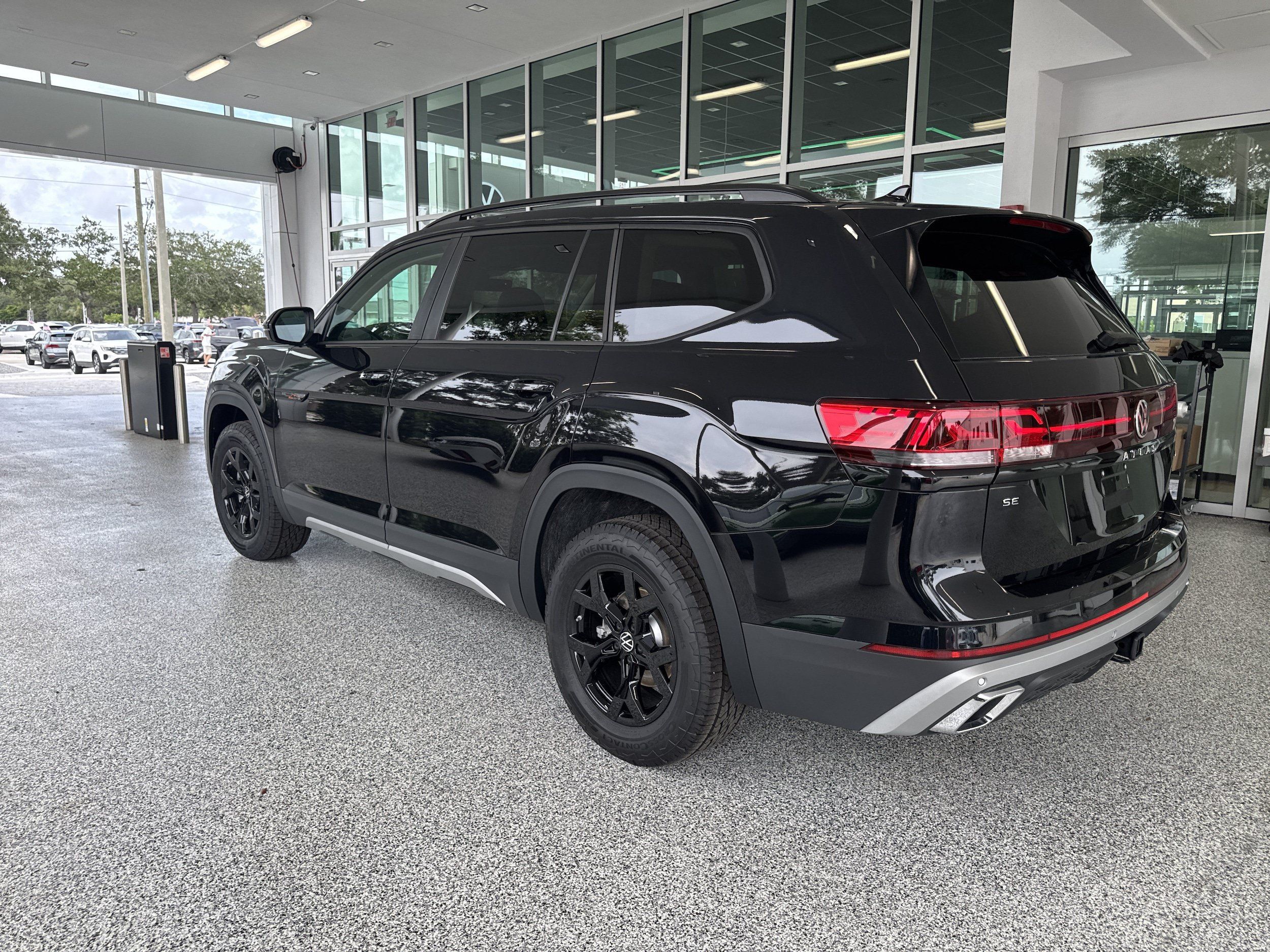 New 2026 Volkswagen Atlas Peak Edition AWD/4WD image 6