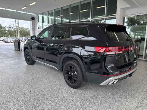 New 2026 Volkswagen Atlas Peak Edition AWD/4WD image 6