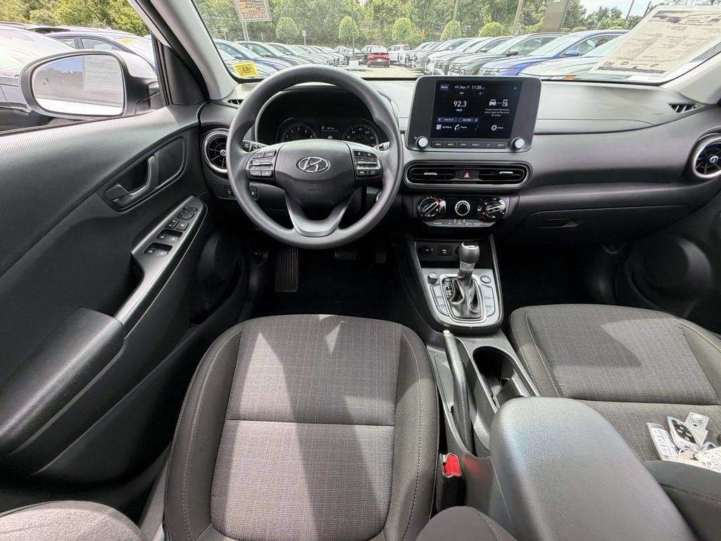Certified 2023 Hyundai Kona SEL w/ Winter Weather Package AWD/4WD image 12