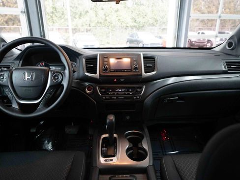 Used 2018 Honda Ridgeline Sport image 20
