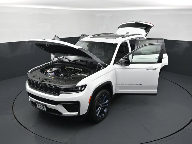 New 2026 Jeep Grand Cherokee Limited AWD/4WD image 25