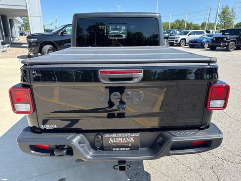 Used 2020 Jeep Gladiator Sport w/ Quick Order Package 24S AWD/4WD image 6