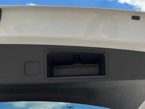 Used 2020 GMC Terrain SLE image 37