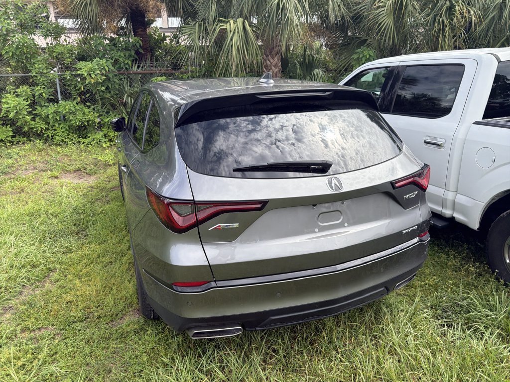 Used 2023 Acura MDX A-Spec AWD/4WD image 11