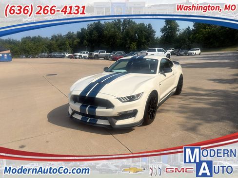 Used 2020 Ford Mustang Shelby GT350 w/ Technology Package RWD image 1