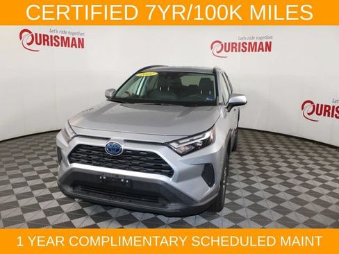 Used 2022 Toyota RAV4 XLE AWD/4WD image 1