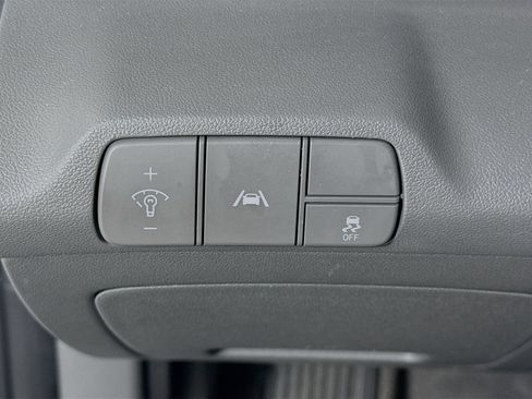 Used 2023 Hyundai Elantra SEL FWD image 10