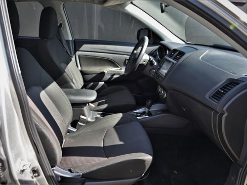 Used 2018 Mitsubishi Outlander Sport ES image 13