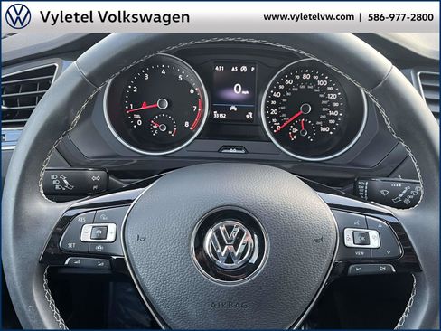 Certified 2021 Volkswagen Tiguan SE w/ Panoramic Sunroof Package image 22
