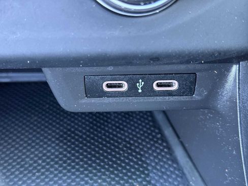 Used 2023 Volkswagen Jetta S image 29