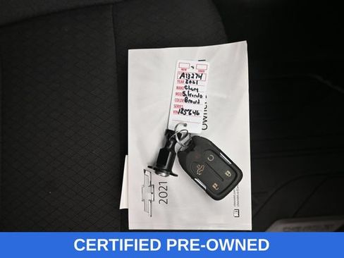 Used 2021 Chevrolet Silverado 1500 LT AWD/4WD image 9