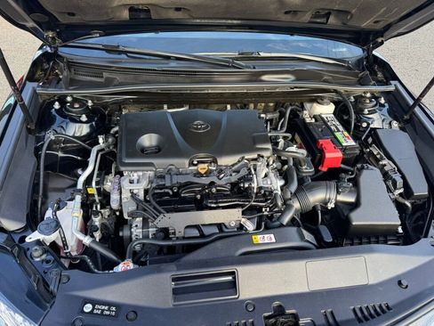 Used 2020 Toyota Camry XLE image 22