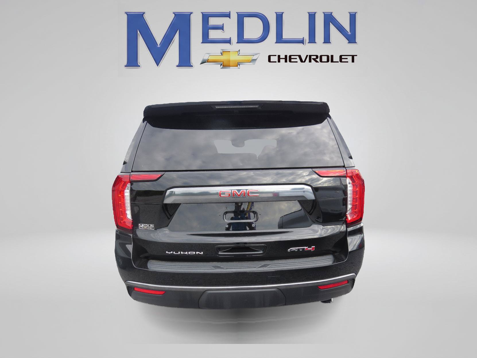 Used 2023 GMC Yukon AT4 AWD/4WD image 7
