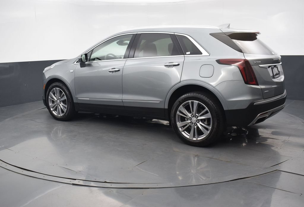 Certified 2024 Cadillac XT5 Premium Luxury AWD/4WD image 3