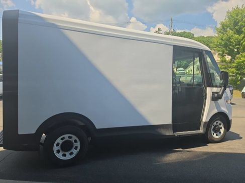 Used 2024 Chevrolet Brightdrop 400 w/ Commercial Equipment Package AWD/4WD image 6