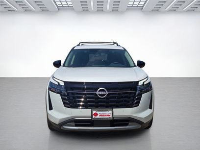 New 2026 Nissan Pathfinder SL