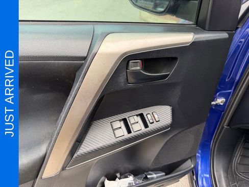 Used 2015 Toyota RAV4 LE FWD image 22