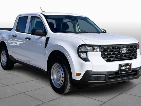 New 2025 Ford Maverick XL image 2