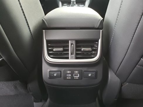 Used 2025 Subaru Outback Touring w/ Tech Package 3 image 13