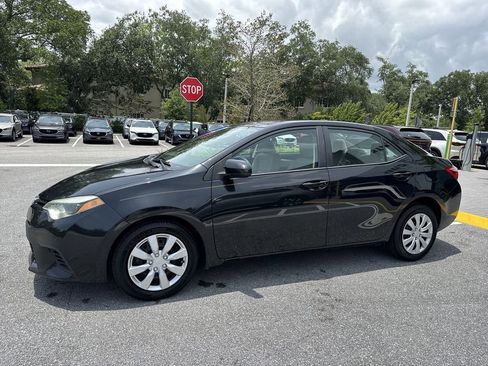 Used 2014 Toyota Corolla LE FWD image 10
