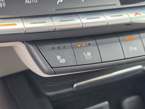 Used 2020 Cadillac XT4 Premium Luxury w/ Driver Assist Package FWD image 35