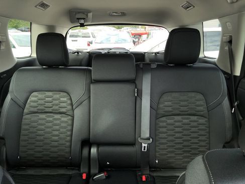 New 2025 Nissan Pathfinder SV image 21