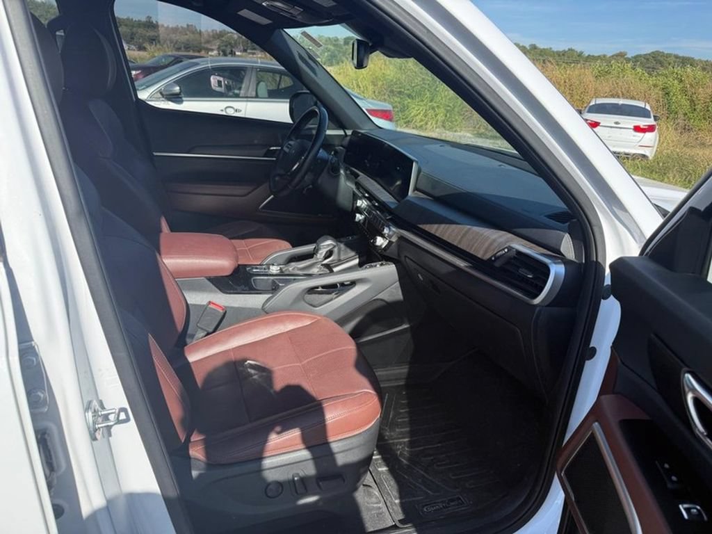 Used 2023 Kia Telluride EX FWD image 18