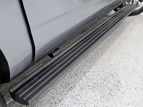 Used 2024 Chevrolet Suburban Premier w/ Premium Package image 13