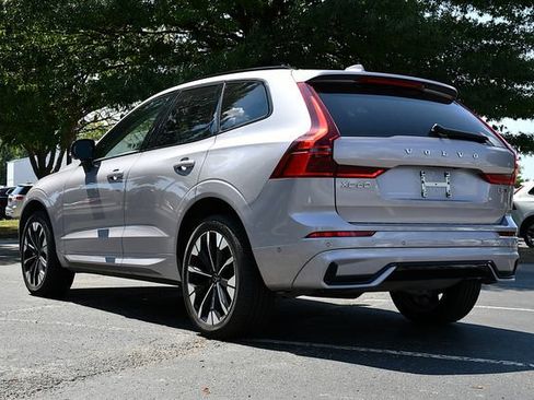 Used 2026 Volvo XC60 B5 Plus AWD/4WD image 5